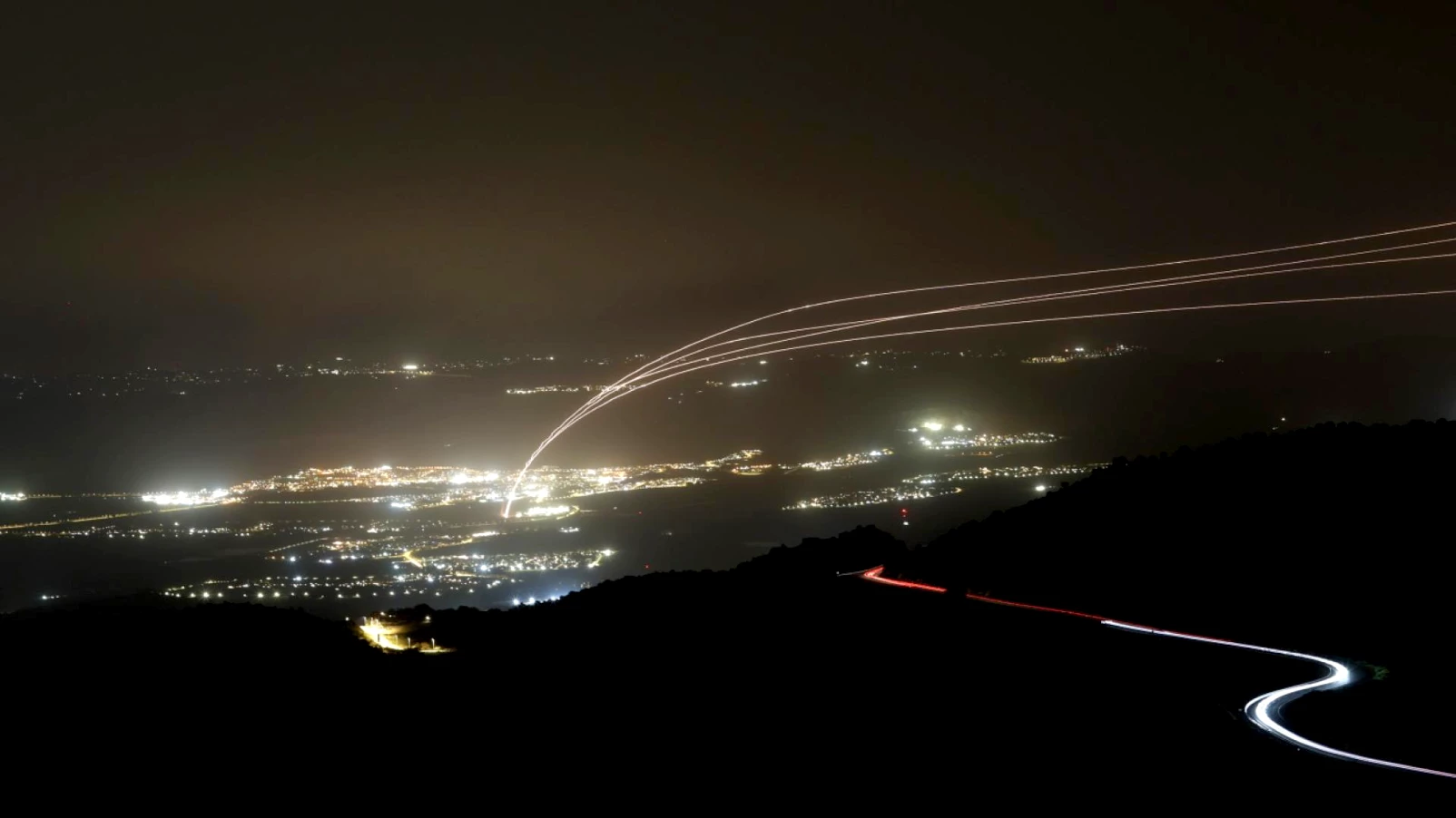 Missiles tirés d'Iran vers Israël : l'armée active ses défenses