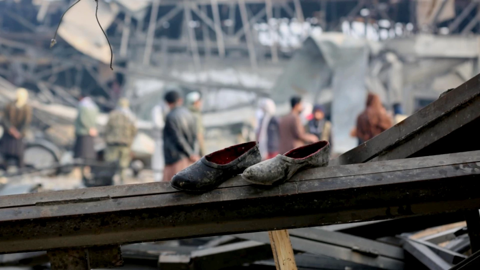 Frappe pakistanaise sur un hôpital à Kaboul: environ 400 morts