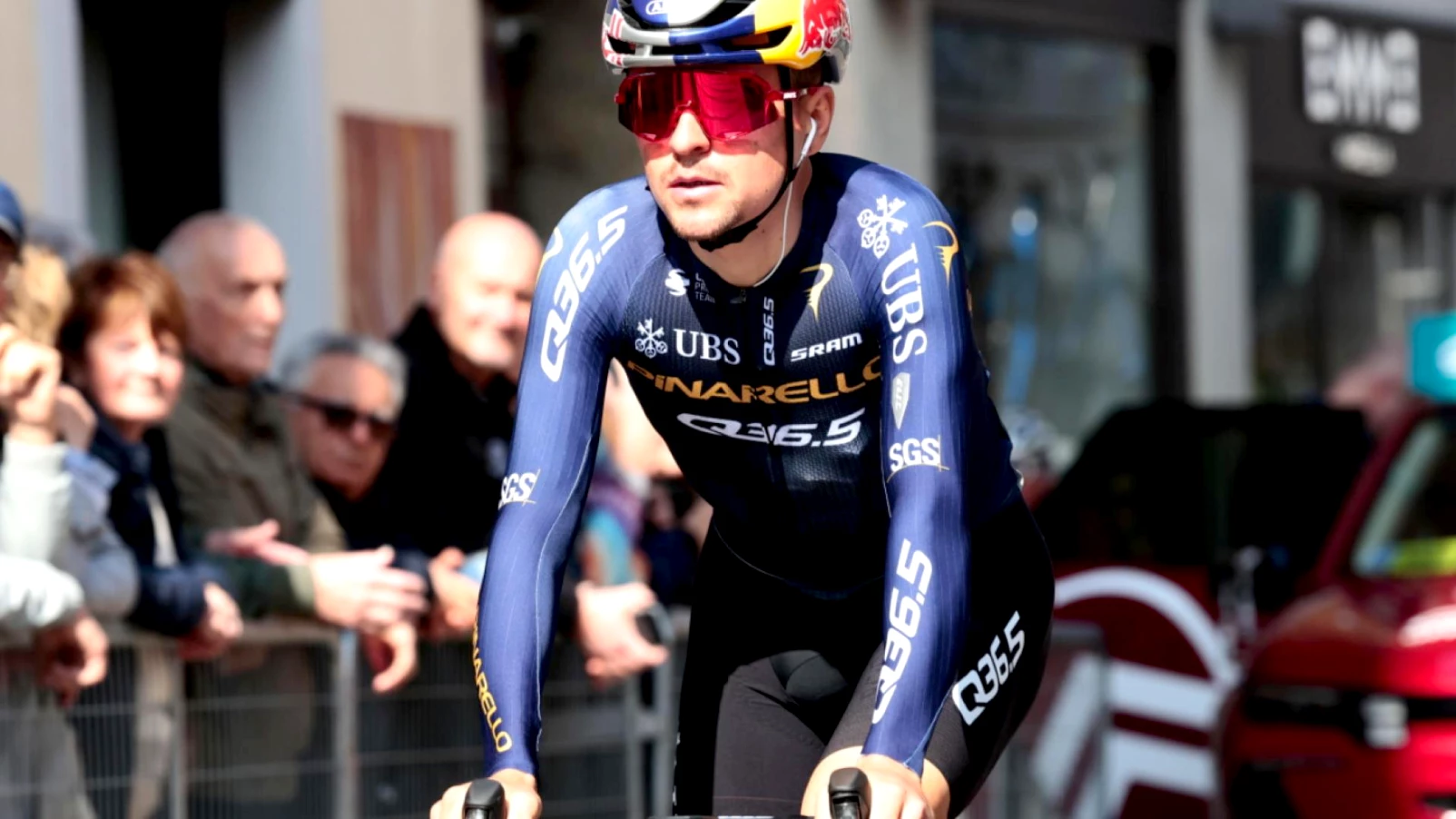 Tom Pidcock s'impose au Milan-Turin, vainqueur au sommet de Superga