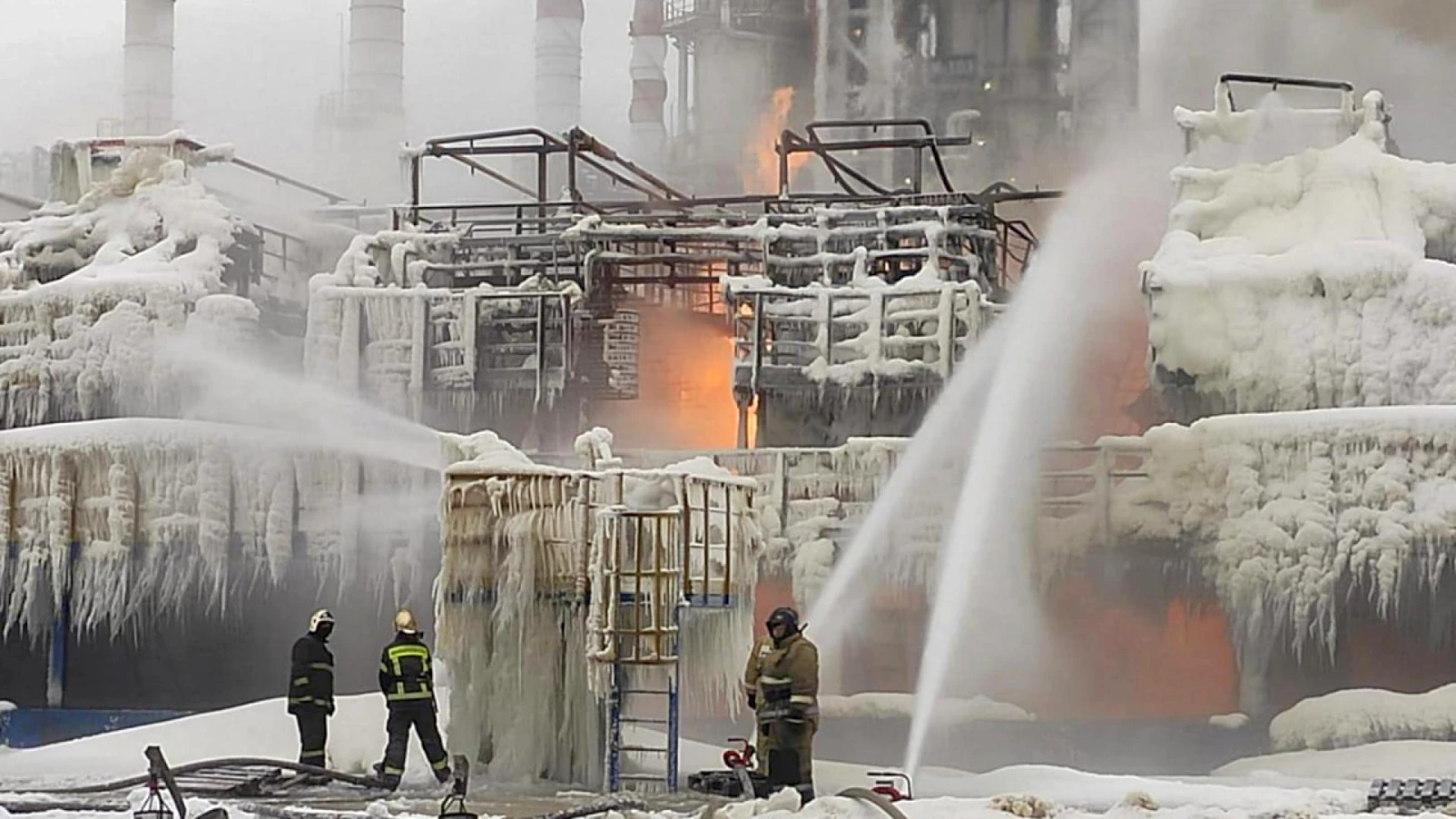 Russie : port d'Oust-Louga et une école endommagés par des drones