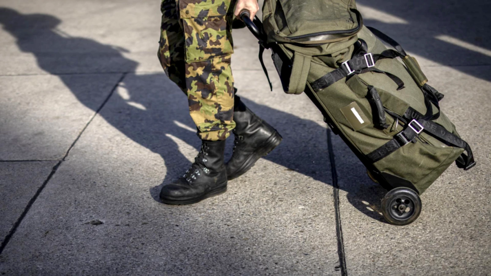 Défense : partis pour la stratégie fédérale mais exigent priorités