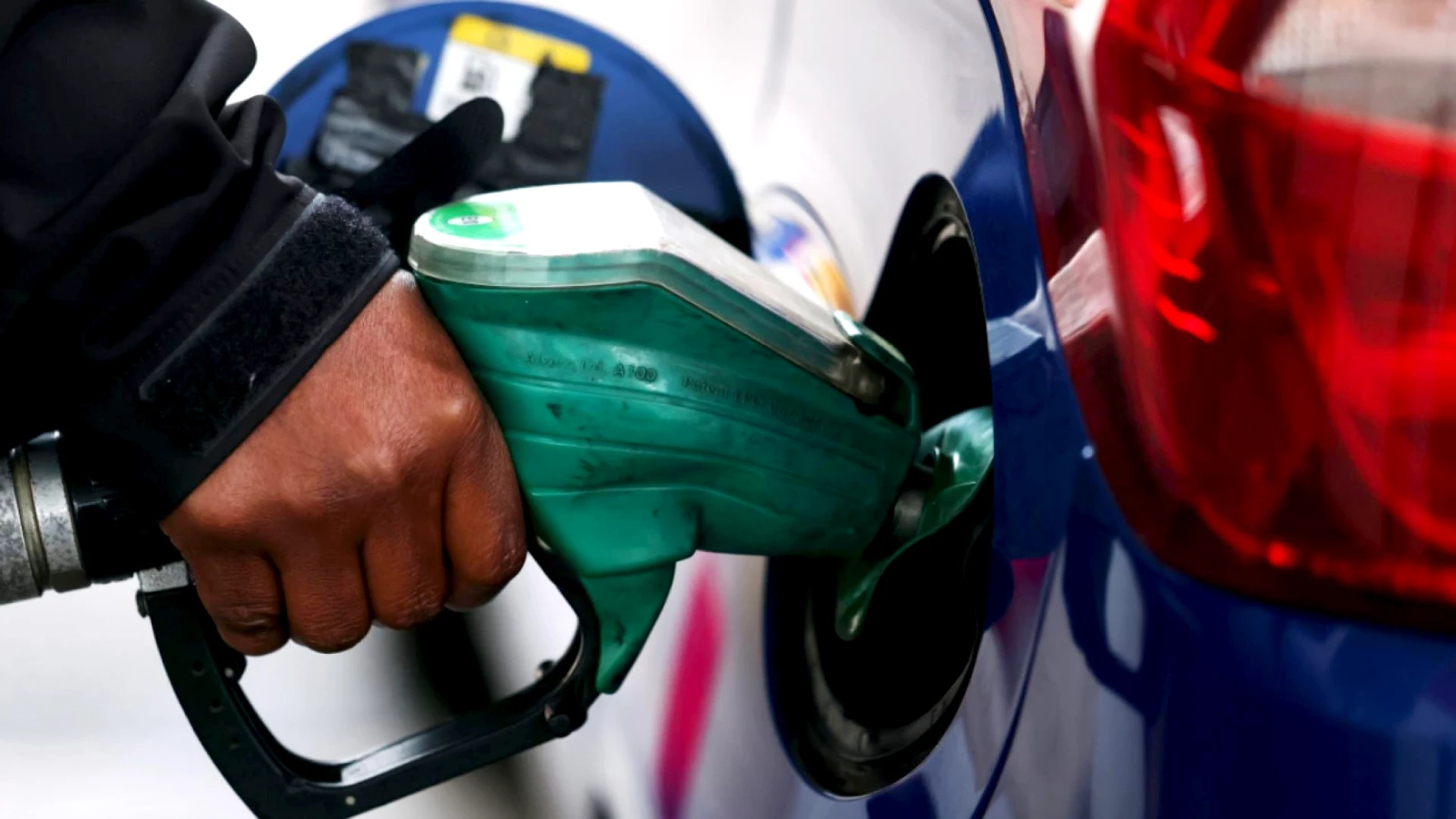 Pétrole hésitant avant l'ultimatum de Trump contre l'Iran