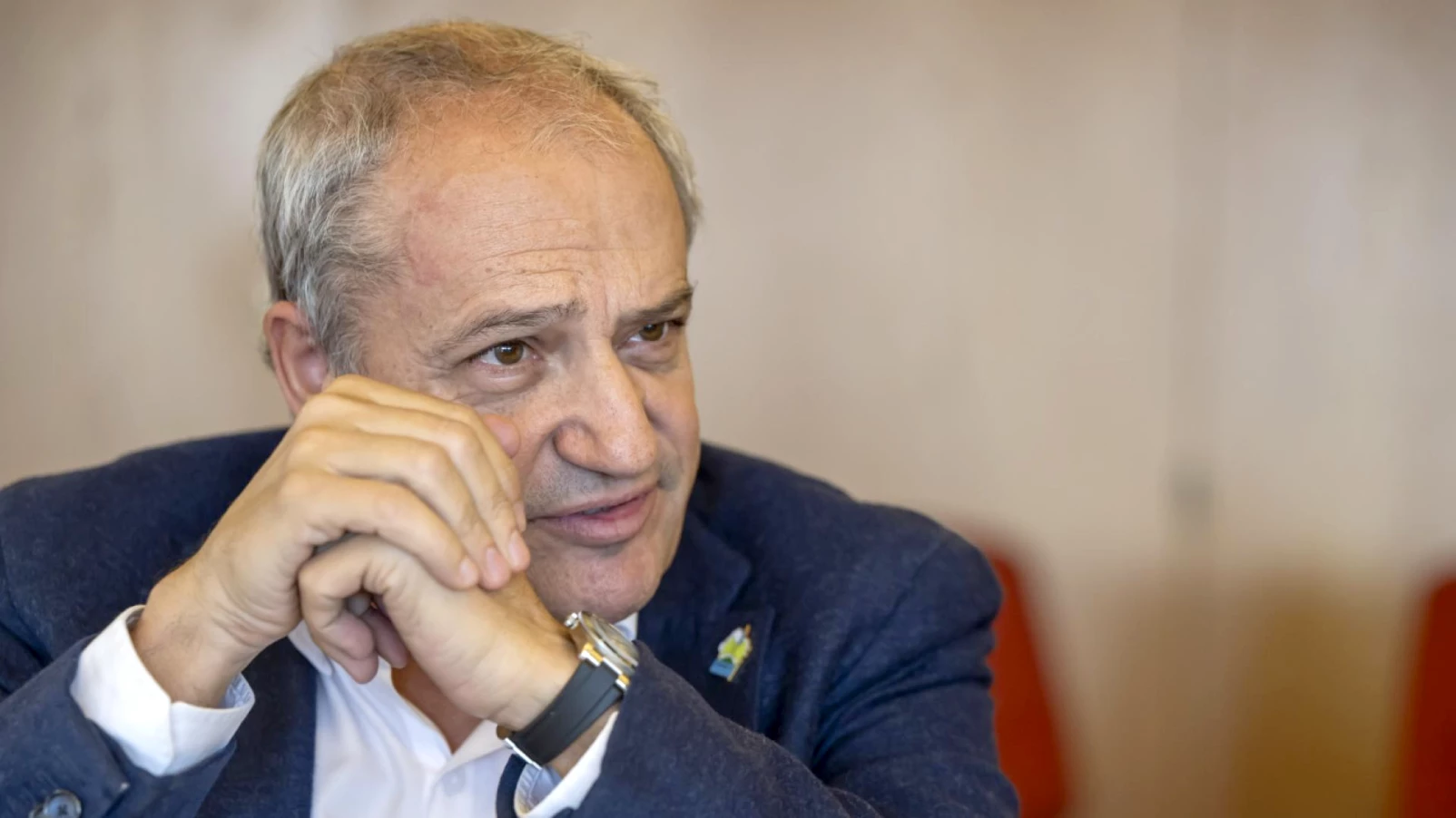 Rencontre citoyenne sur la démocratie à Genève avec Alfonso Gomez