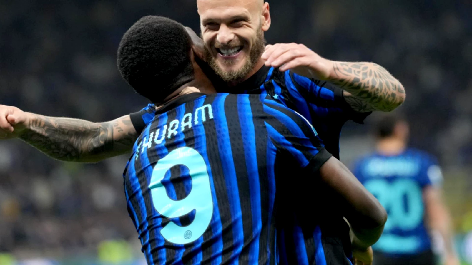Inter domine Cagliari 3-0 et prend 12 points d'avance en Serie A