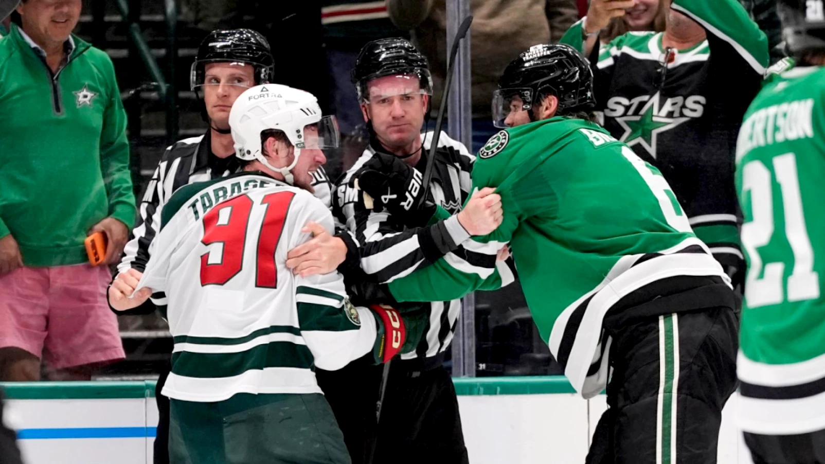 Dallas : 6-1 à domicile, playoffs mal engagés pour Lian Bichsel