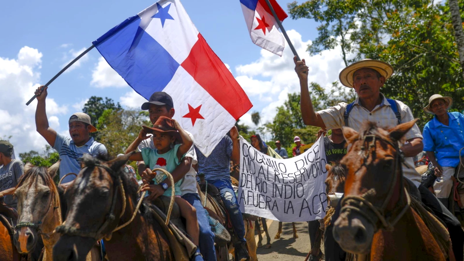 Panama : agriculteurs manifestent contre le barrage du Río Indio