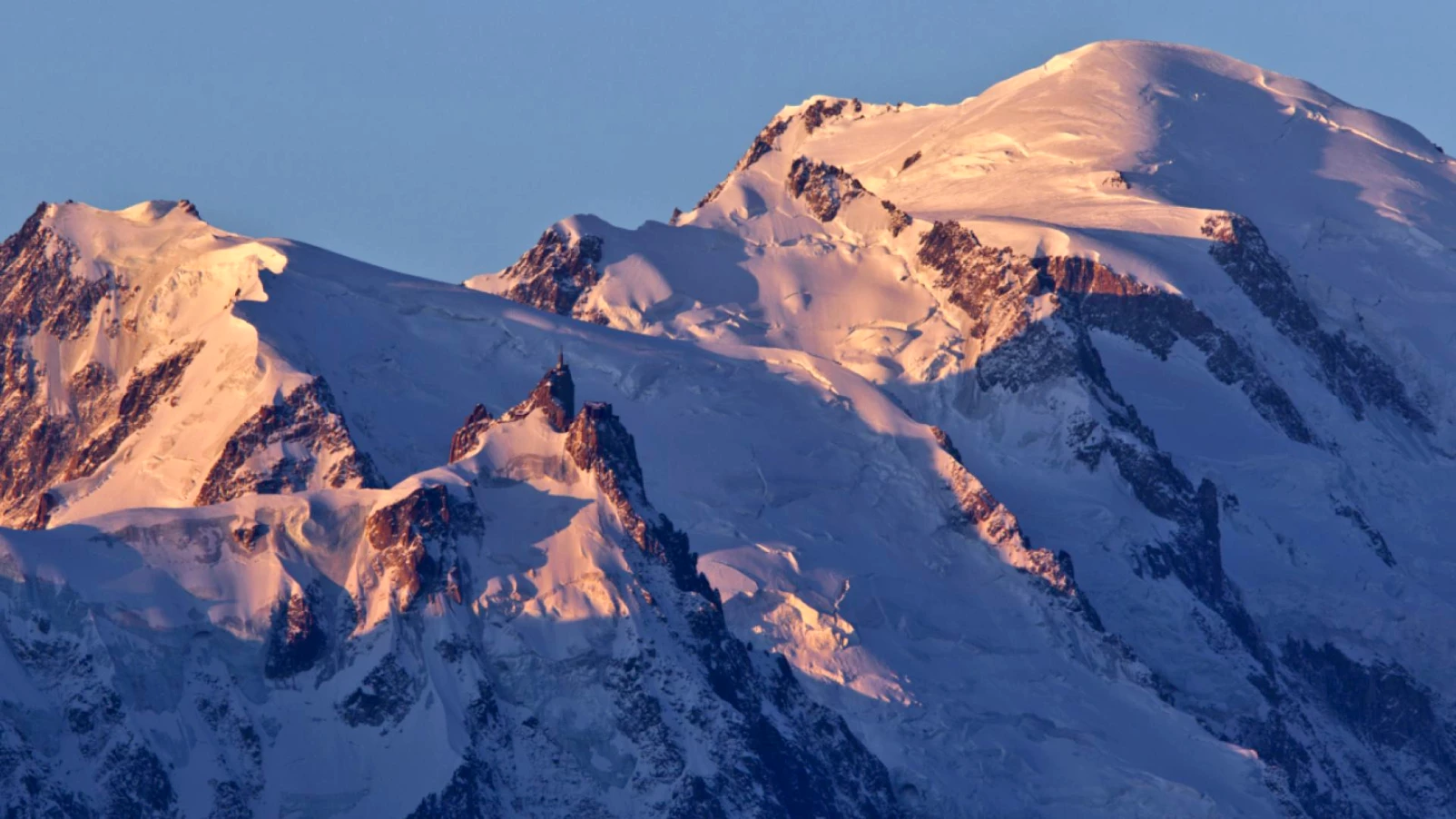 Record Mont Blanc : deux Français signent ascension et descente à ski
