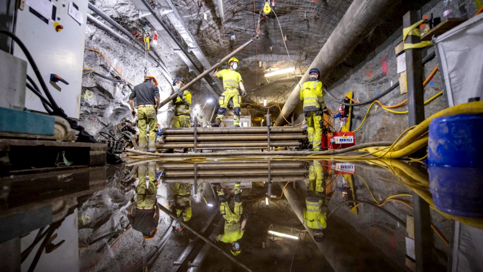 Des chercheurs provoquent des microséismes artificiels au Tessin