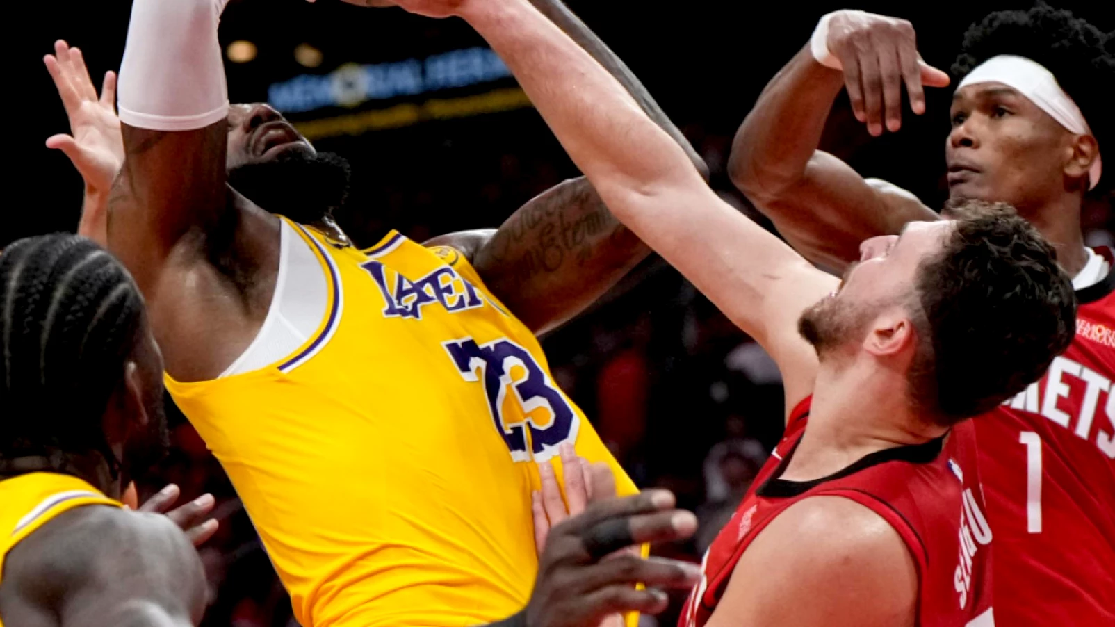 Les Rockets éliminés en 6 matches par les Lakers