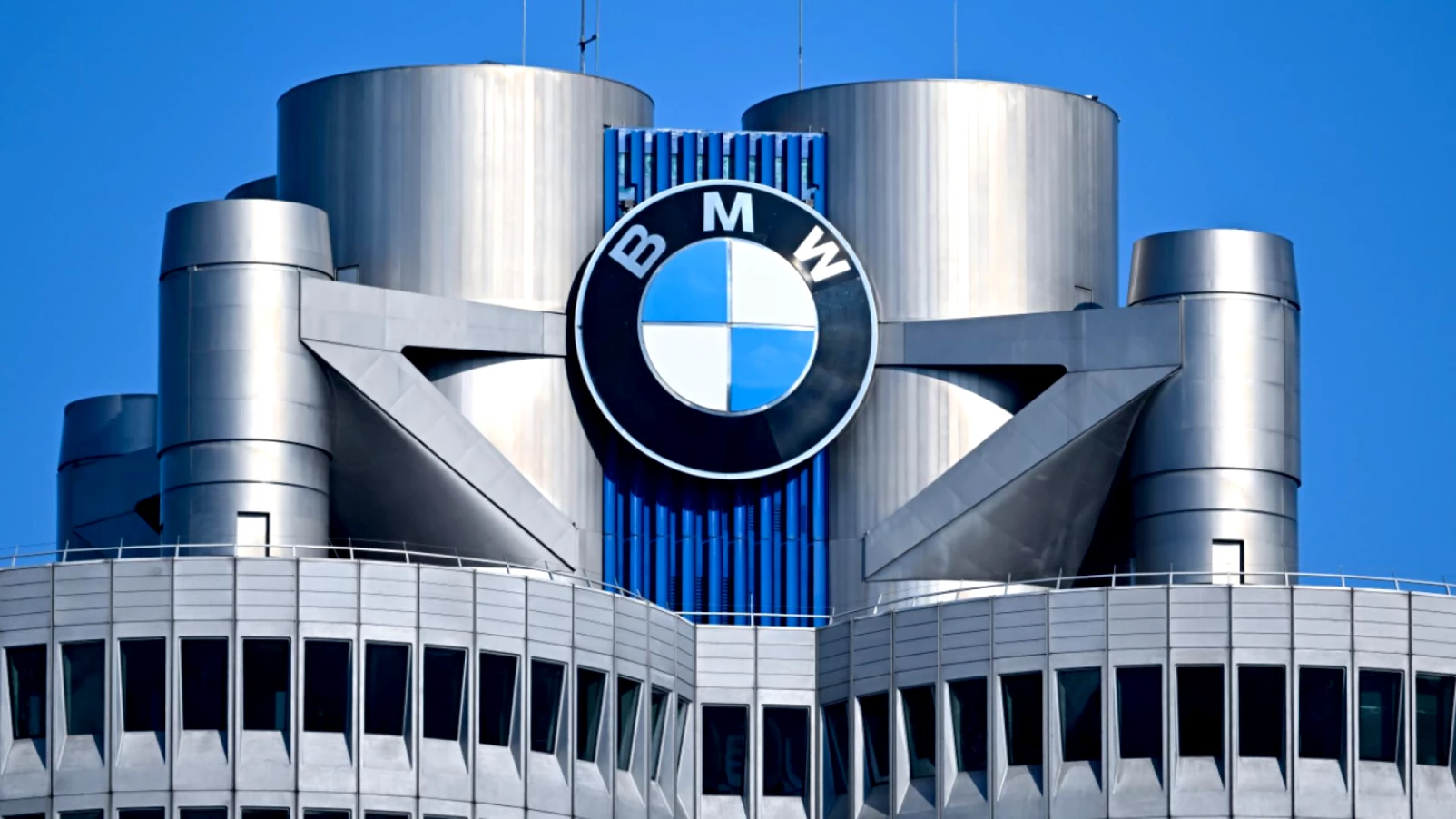 BMW: le bénéfice net chute de 23% au premier trimestre