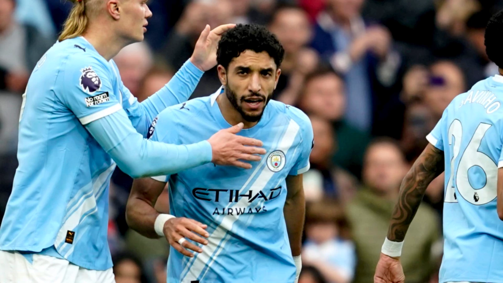 Manchester City met la pression sur Arsenal en Premier League