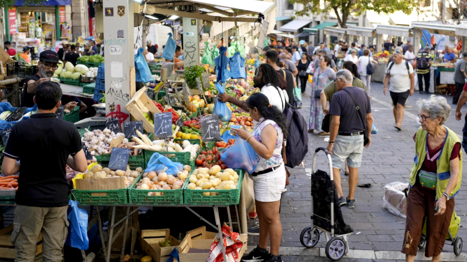 France : le moral des ménages se dégrade en mai, selon l'Insee