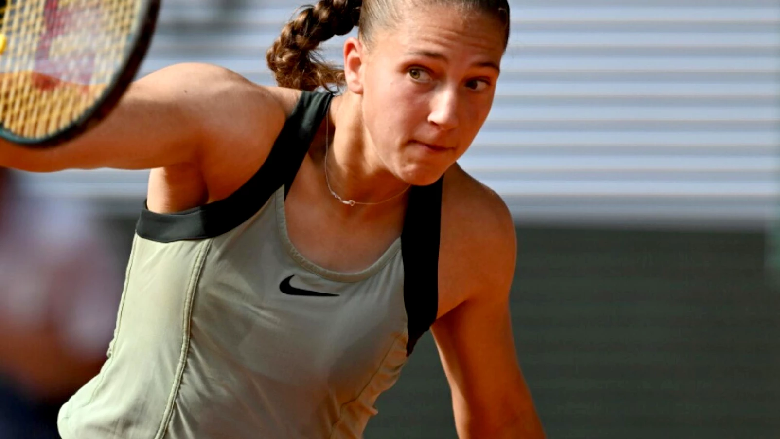 Roland-Garros : Parry terrasse Anisimova, Osaka-Sabalenka en huitièmes