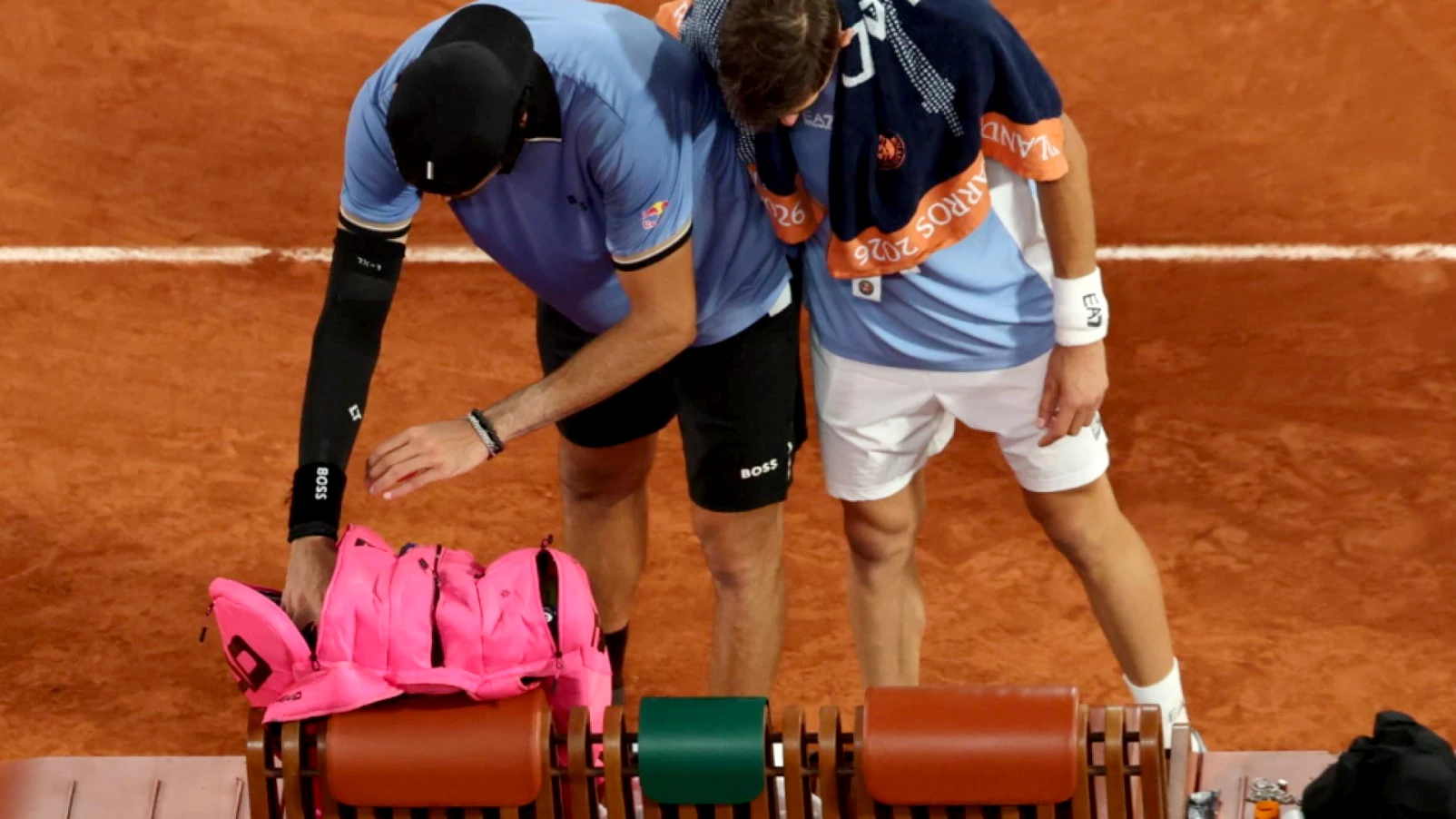 Arnaldi en demi-finale à Roland-Garros après l'abandon de Berrettini
