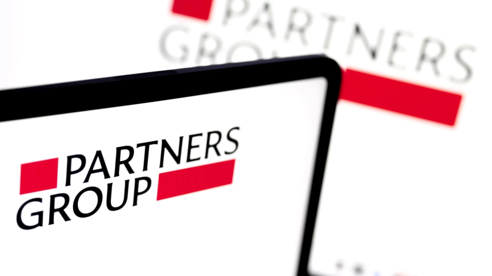 Partners Group et le crédit privé : risque d'effet domino