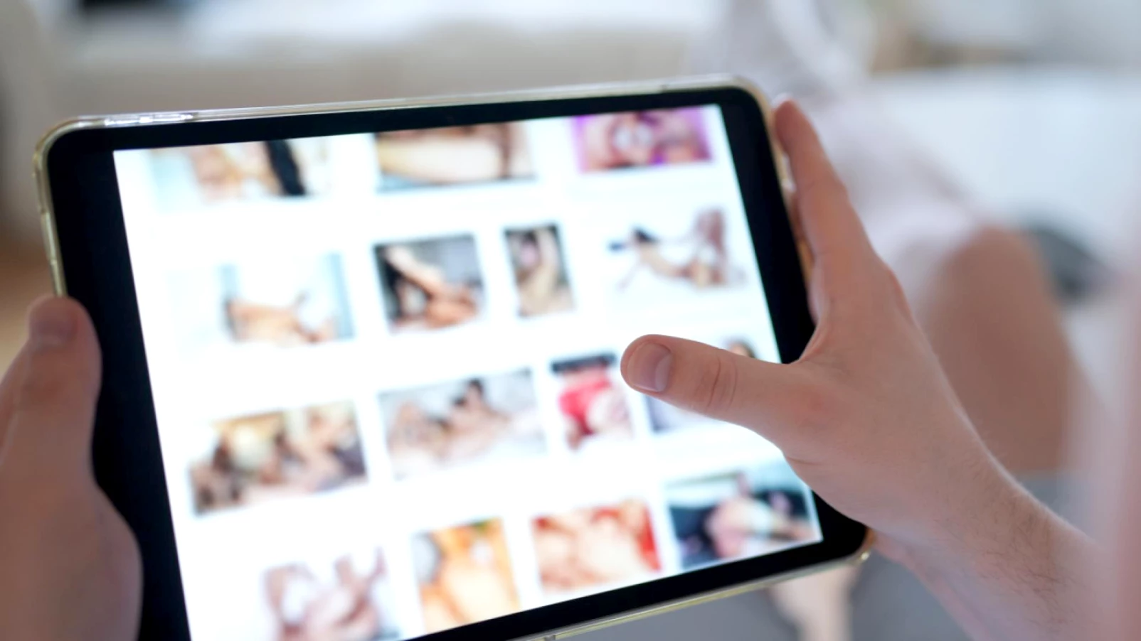 La Confédération doit agir contre les deepfakes et violences en ligne