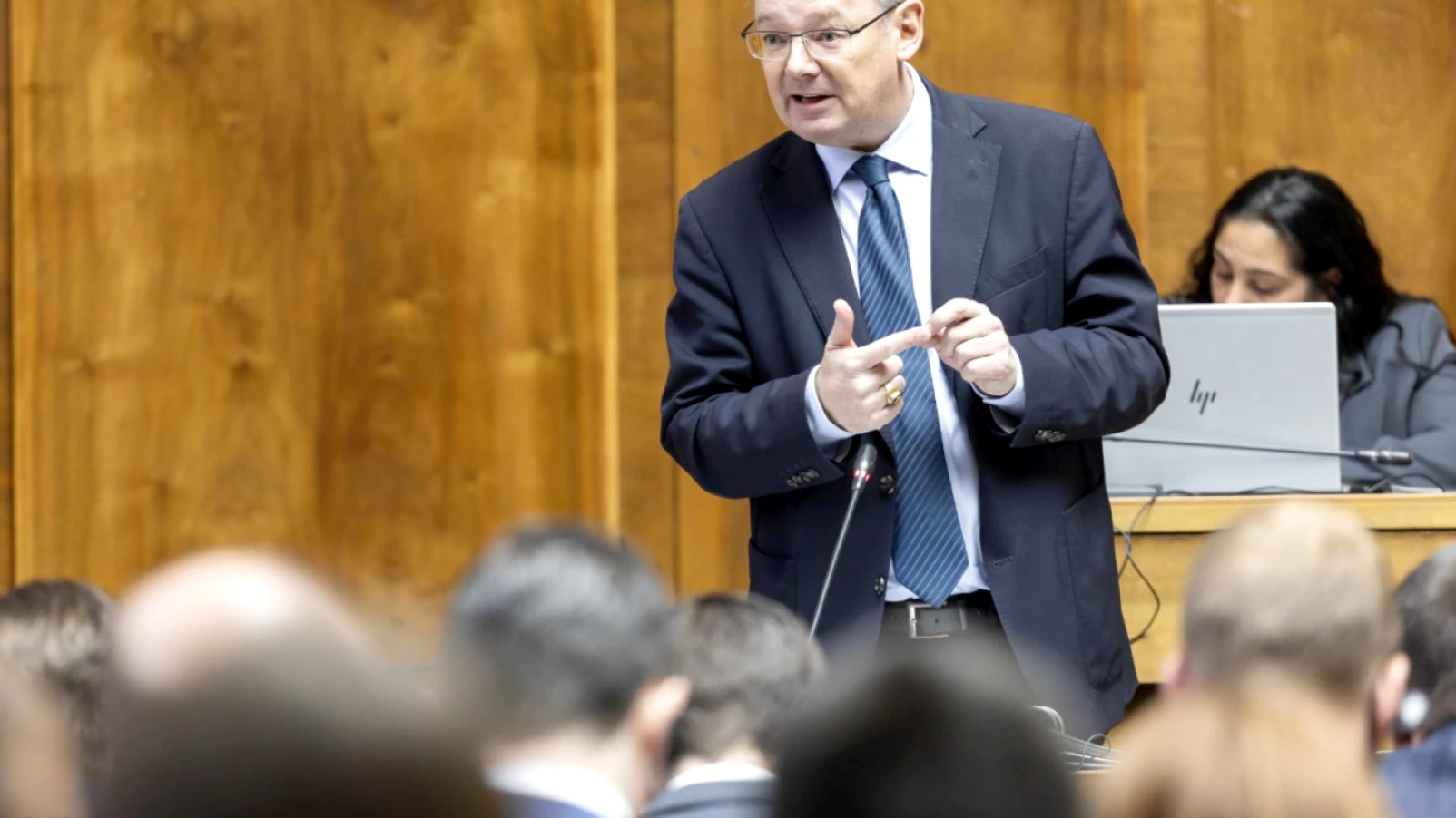 dmte : parlement valaisan alerte sur un important manque de personnel