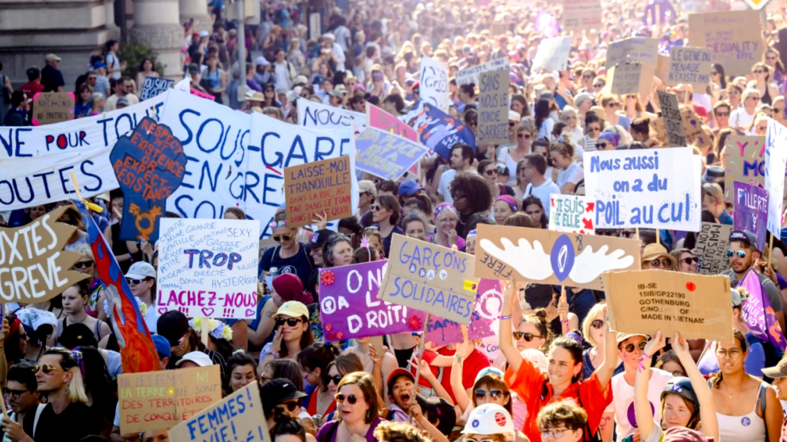 Manifestation de la grève féministe romande à Lausanne le 14 juin