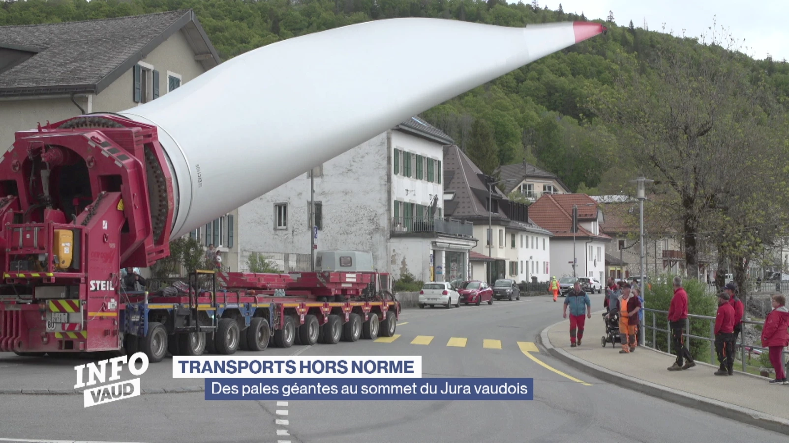 Transports de pales géantes au sommet du Jura vaudois