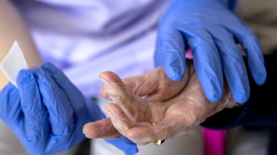 Fribourg renforce les soins palliatifs : nouvelle stratégie pour formation et accompagnement des vulnérables