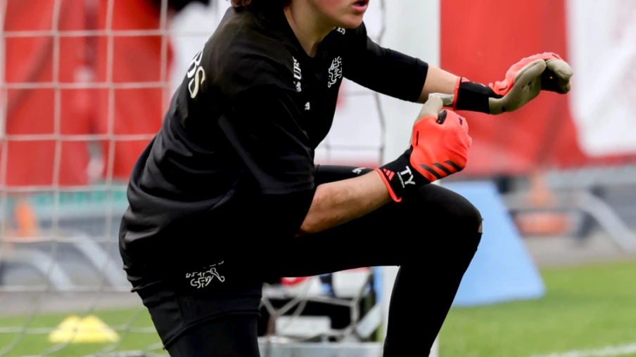 Livia Peng rejoint Chelsea : un défi passionnant pour la gardienne suisse Livia Peng rejoint Chelsea : un défi passionnant pour la gardienne suisse