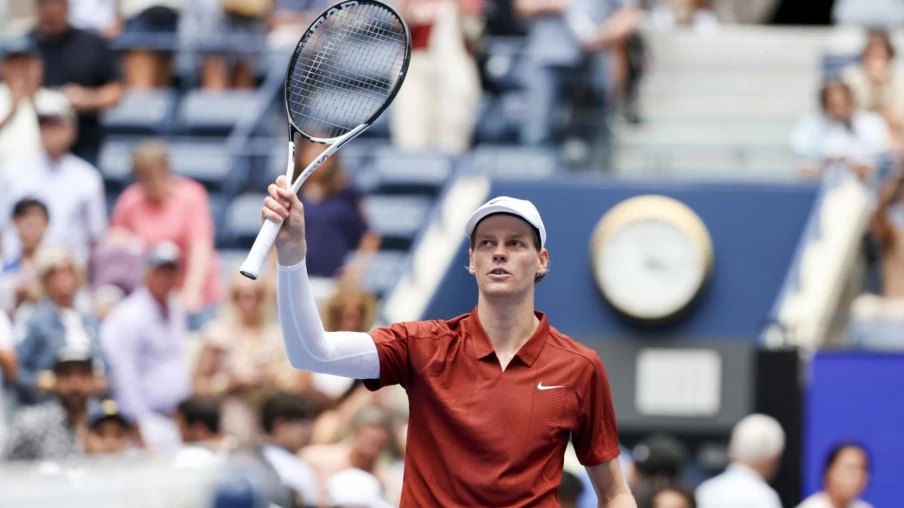 US Open : Sinner domine Popyrin et file au 3e tour