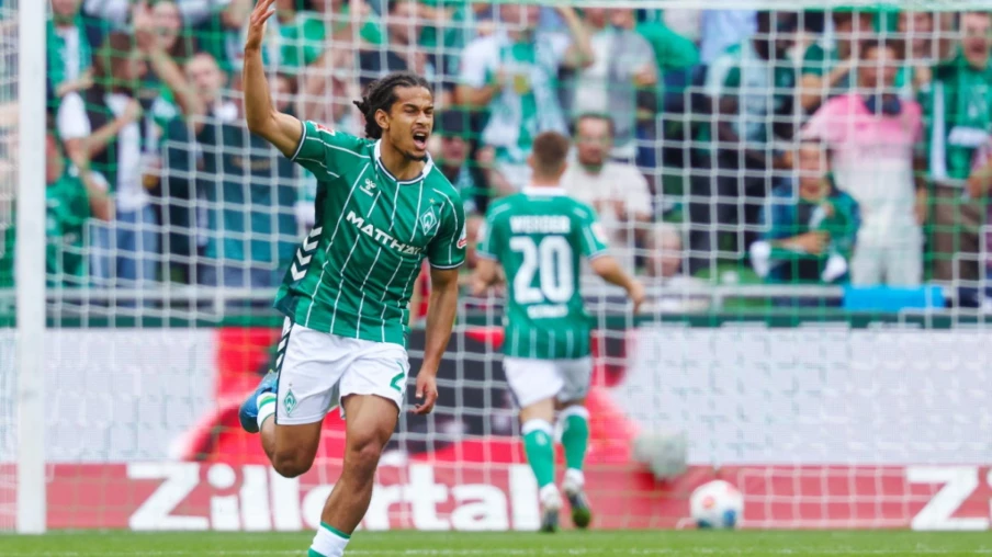 Isaac Schmidt, prêté par Leeds, marque en Bundesliga pour Werder Brême