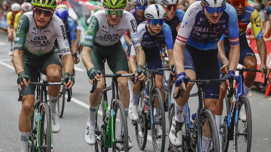 Israel-Premier Tech retire la mention 'Israel' du maillot à la Vuelta