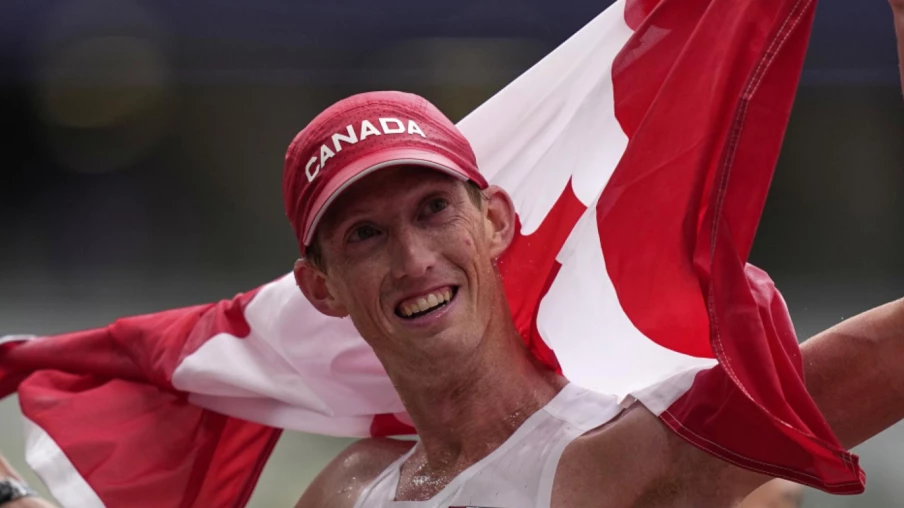 Les premiers titres pour Evan Dunfee et Maria Perez