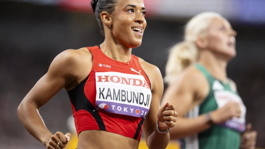 Ditaji Kambundji en finale du 100 m haies aux Mondiaux de Tokyo