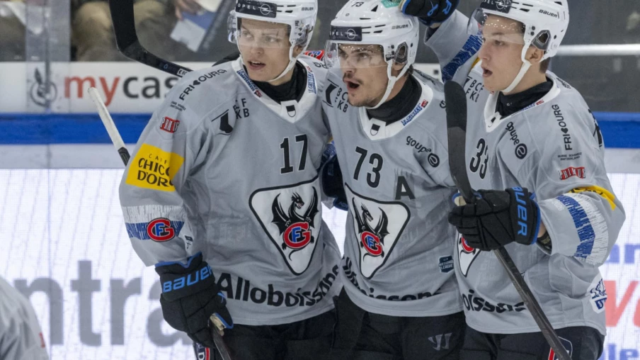 Sandro Schmid offre la victoire à Gottéron aux tirs au but