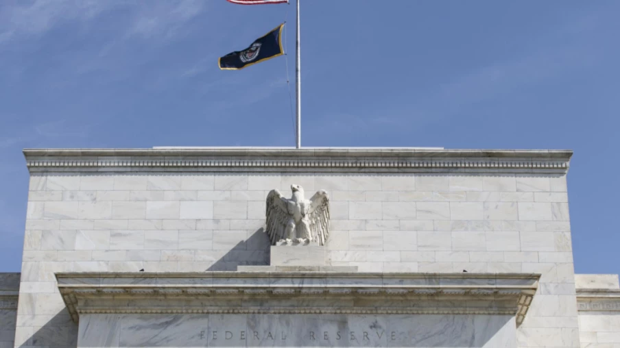 La Fed abaisse sans surprise ses taux d'un quart de point