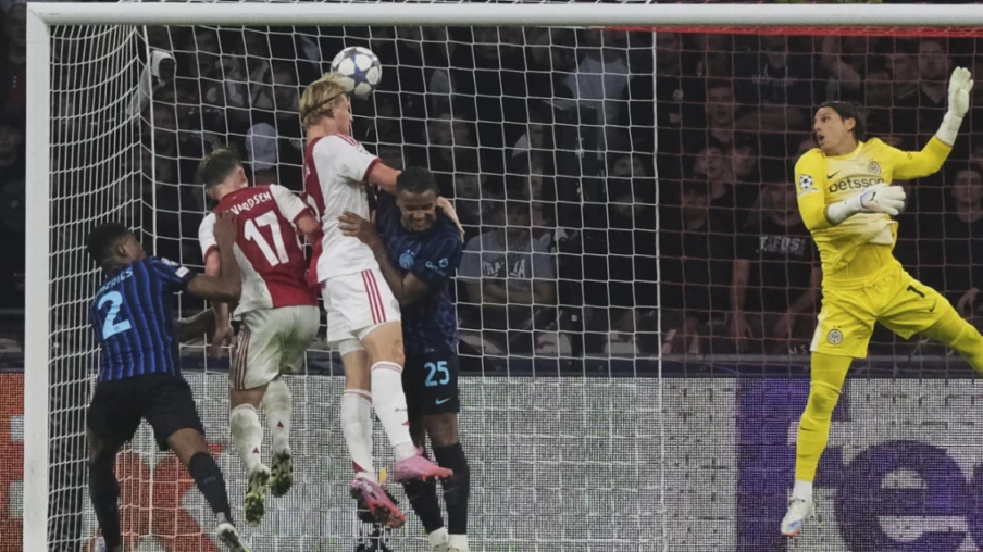 Ligue des champions : l'Inter bat l'Ajax 2-0 Sommer et Akanji décisifs