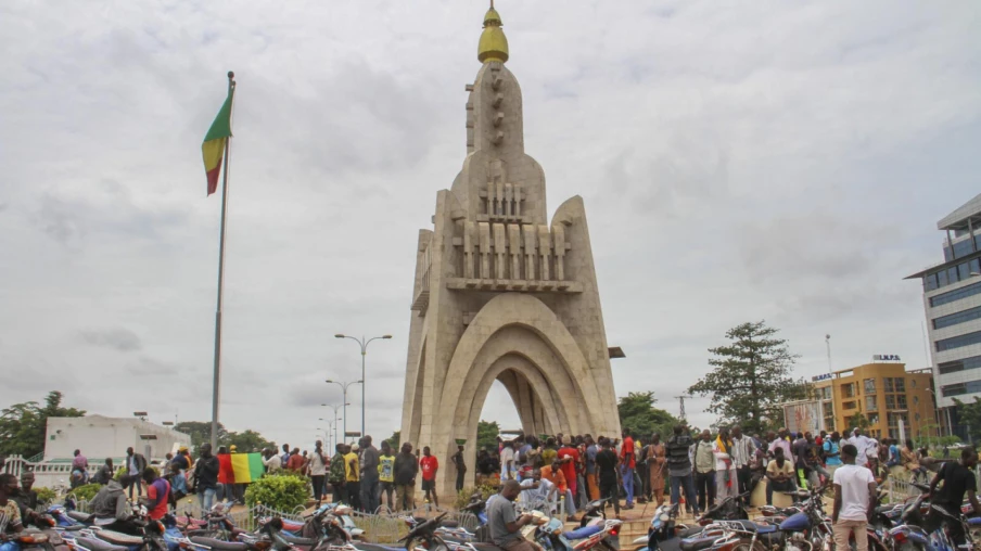 La France suspend sa coopération antiterroriste avec le Mali