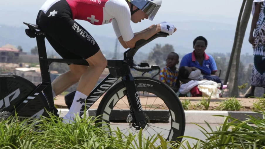 Marlen Reusser championne du monde du contre-la-montre à Kigali