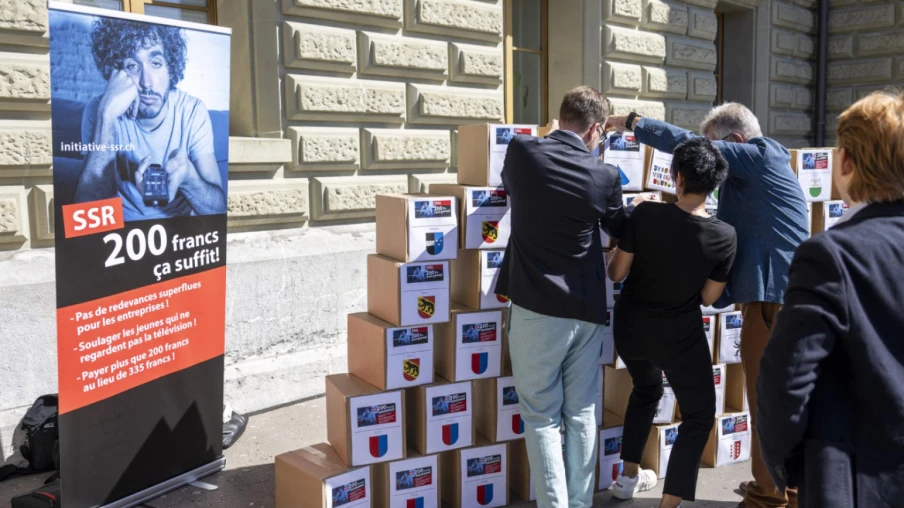 Parlement rejette l'initiative «200 francs, ça suffit» sur la redevance
