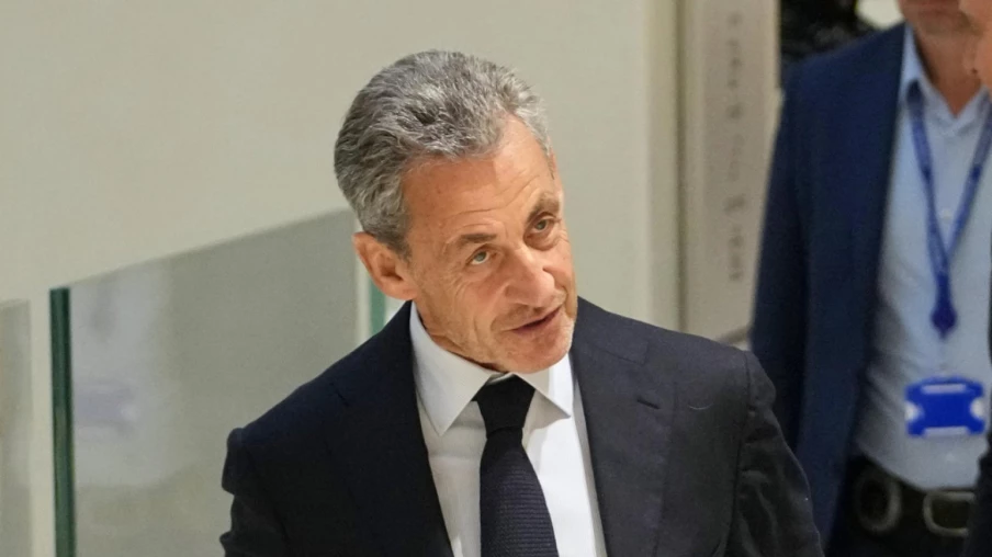Nicolas Sarkozy condamné à cinq ans de prison pour financement libyen
