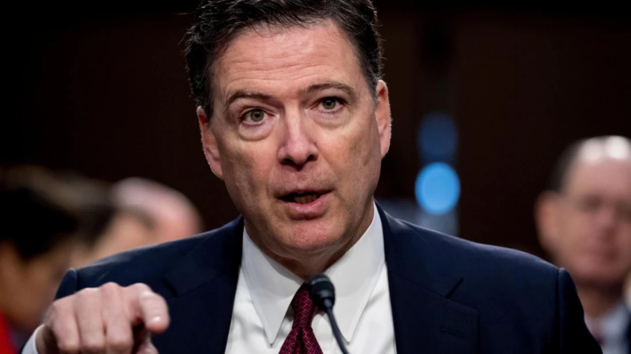 James Comey, ancien directeur du FBI, inculpé pour entrave et mensonges