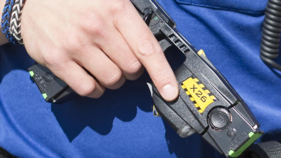Berne: la Commission de la sécurité pour remplacer les tasers Berne: la Commission de la sécurité pour remplacer les tasers