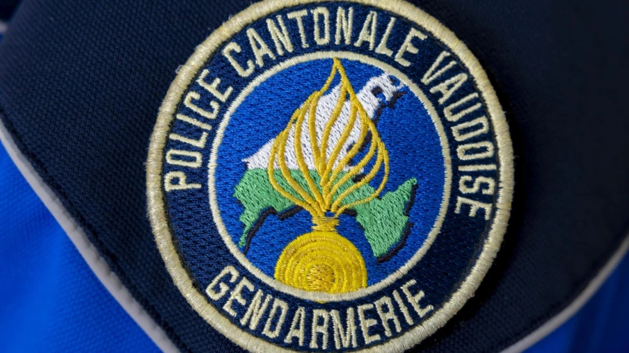 Un homme armé cambriole une station-service à Gland