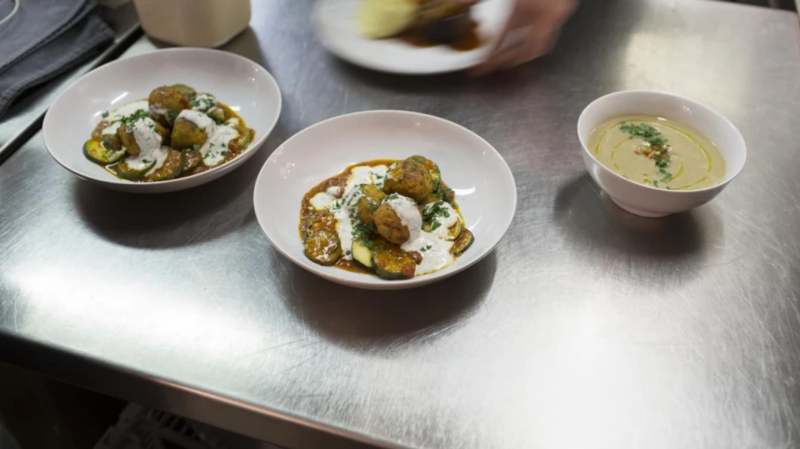 Fribourg lance Cap Saveurs: intégrer des réfugiés dans la restauration