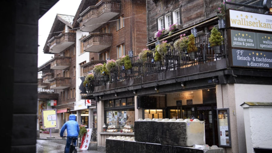 Zermatt: restaurateurs condamnés pour violations des mesures Covid-19