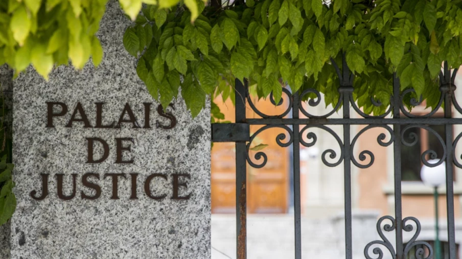 Valais: un ex-enseignant condamné pour actes d'ordre sexuel