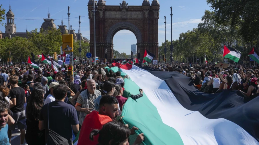 Rome : centaines de milliers manifestent pour la Palestine