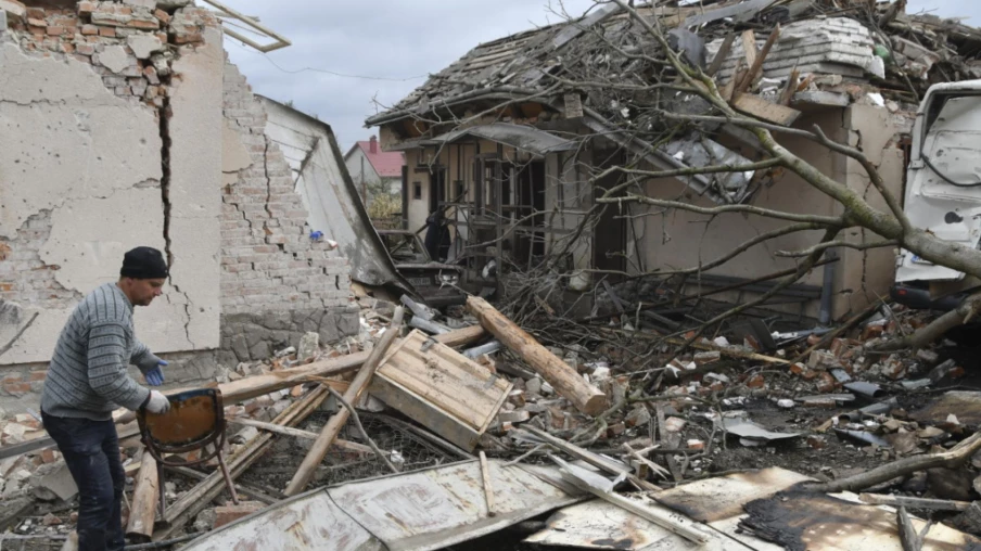 Composants étrangers dans drones et missiles russes, selon Zelensky