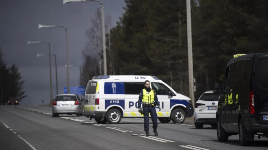 Finlande: cinq morts après la collision de deux hélicoptères Finlande: cinq morts après la collision de deux hélicoptères