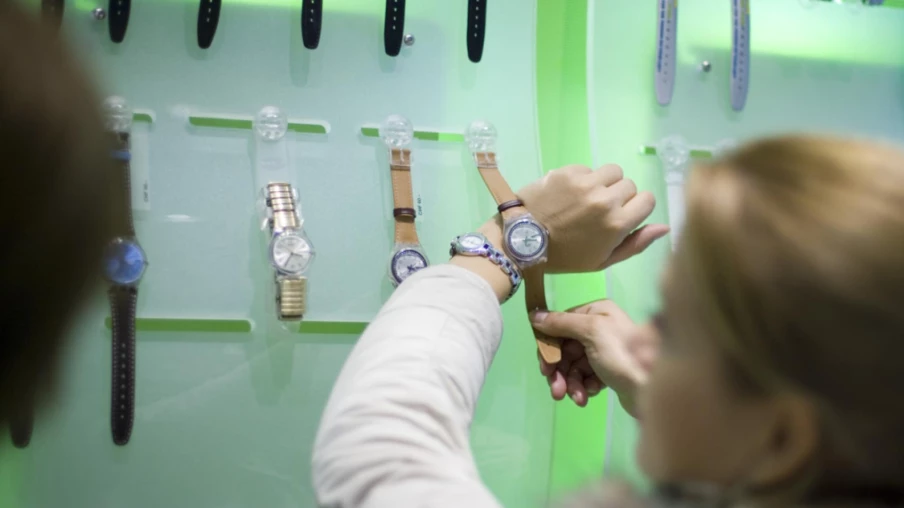 Montres: 60% achètent en magasin, préférence pour les multimarques