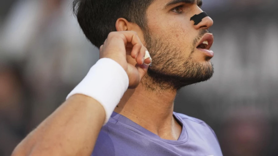 Alcaraz bat Sinner en finale à Rome