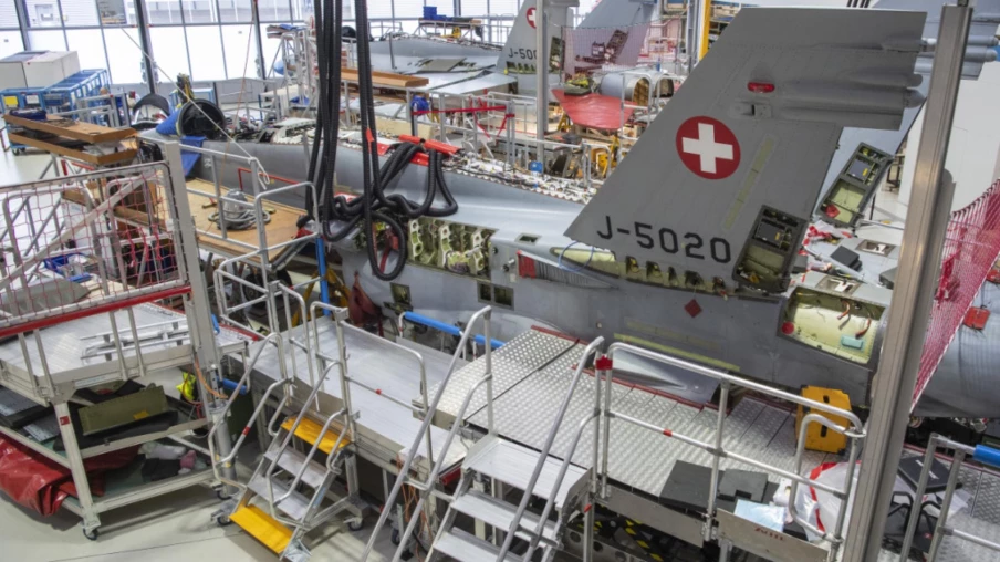 Quatre F-35A assemblés et testés en Suisse par Ruag à Emmen