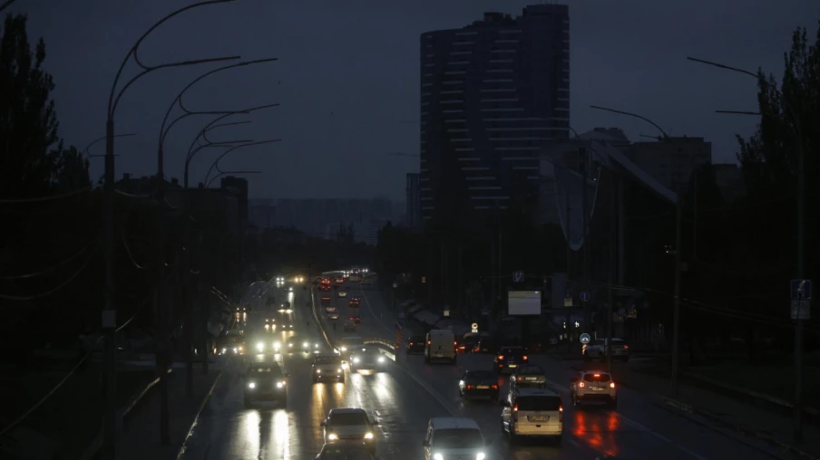 Ukraine : attaque russe du réseau énergétique, un enfant tué